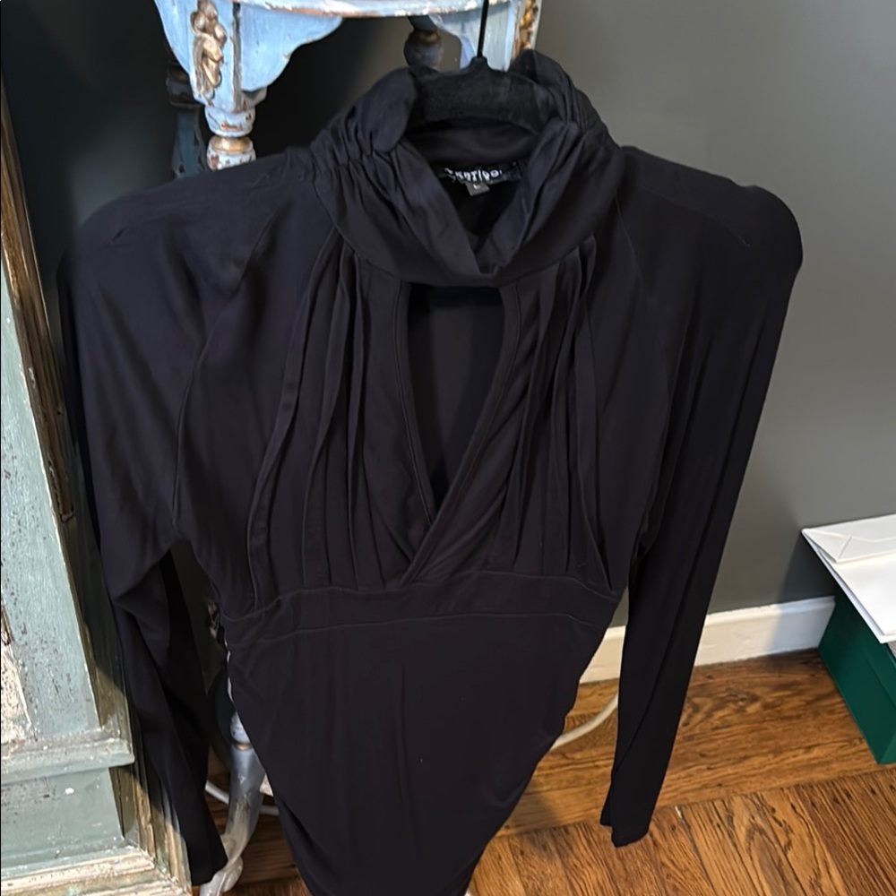 Vertigo Paris Black Long Sleeve Top